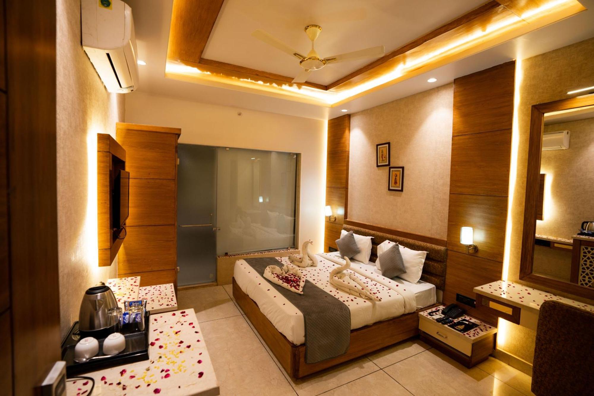 Hotel Rr 62-Jaipur City Centre Hotel Ngoại thất bức ảnh