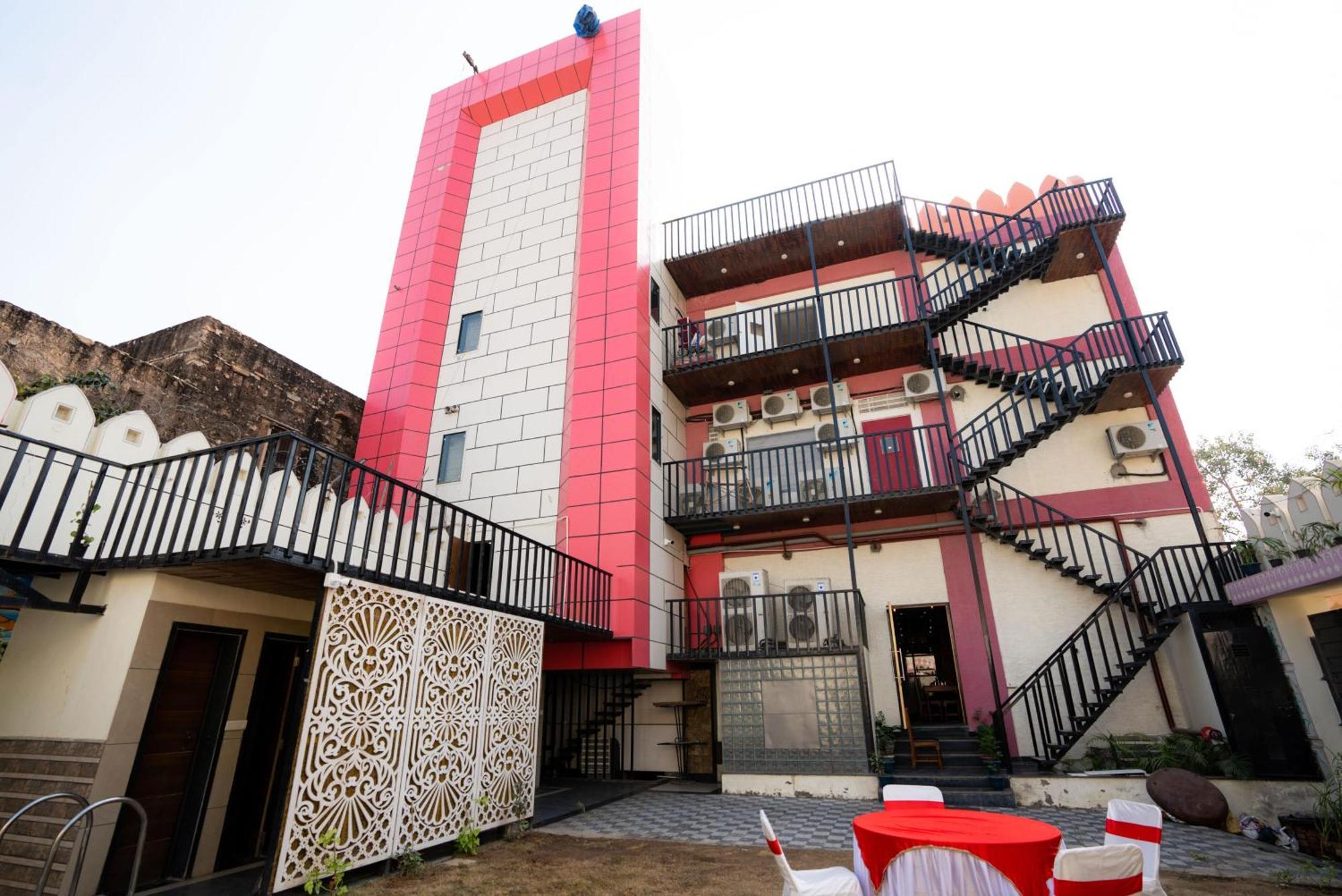 Hotel Rr 62-Jaipur City Centre Hotel Ngoại thất bức ảnh