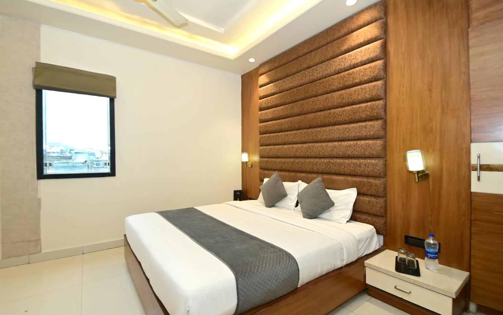 Hotel Rr 62-Jaipur City Centre Hotel Ngoại thất bức ảnh