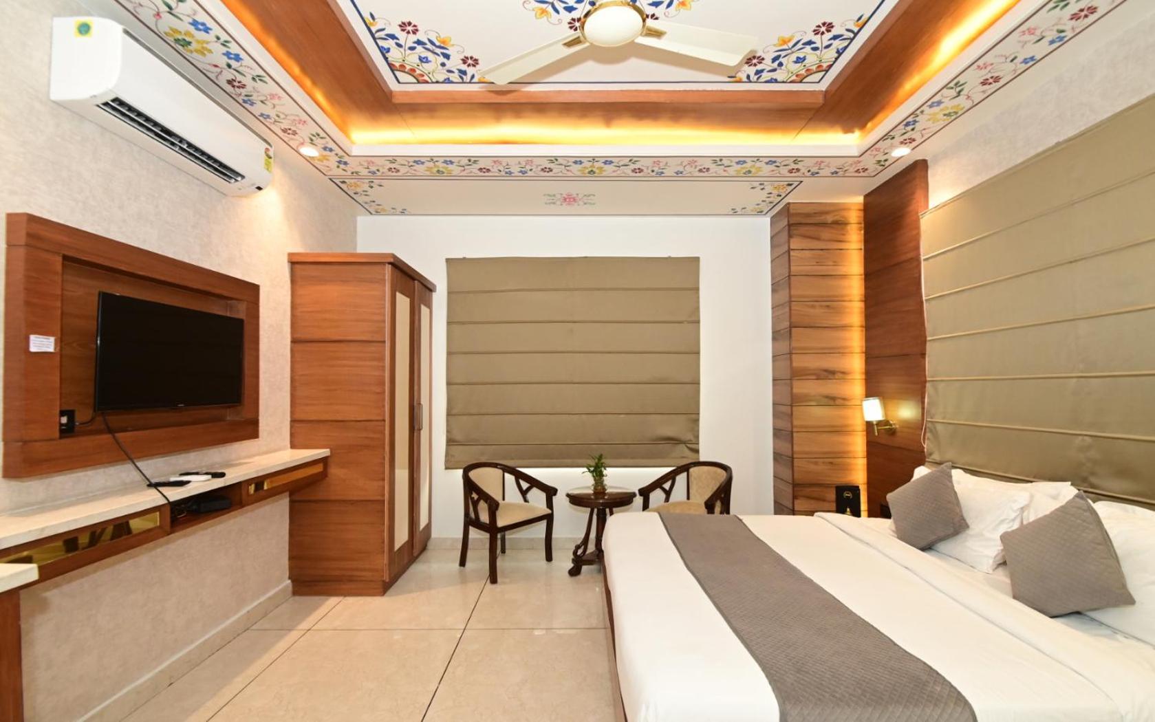 Hotel Rr 62-Jaipur City Centre Hotel Ngoại thất bức ảnh